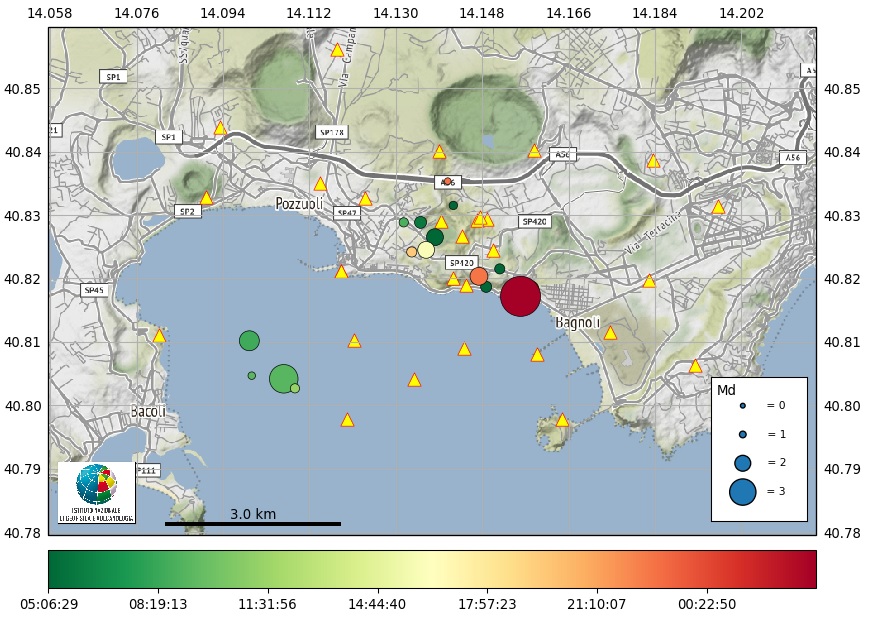 Campi Flegrei volcano (Italy): seismic crisis resulted in M 4.2 quake yesterday, uplift has reached 15 mm over past month